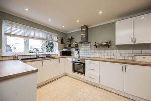 Kitchen- click for photo gallery